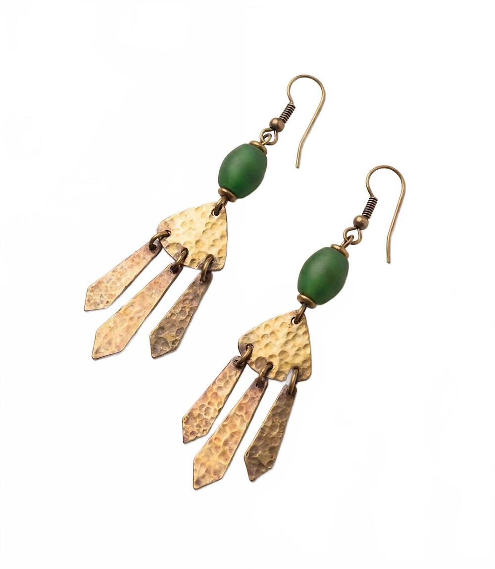 NEW RONDA SMITH women's hammered brass dangle earrings in multi